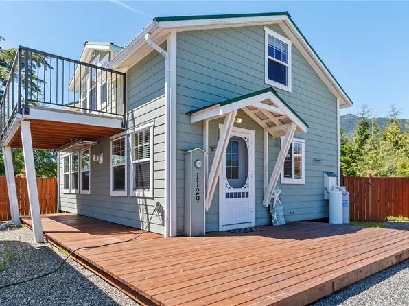 1129 5th Ave, Ucluelet, BC V0R 3A0
