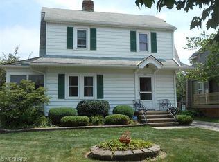 1615 Parkwood Rd, Lakewood, OH