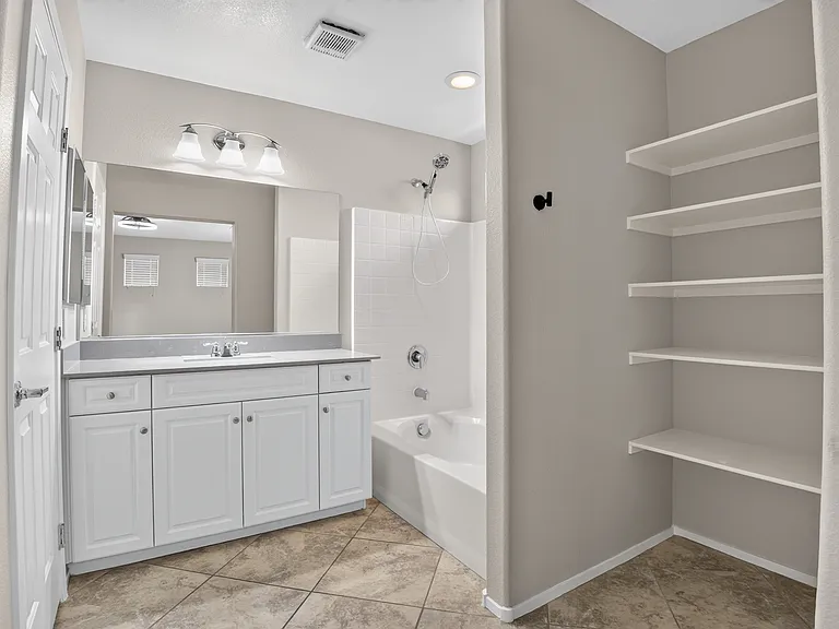 10643 Forum Peak Ln — Photo 24