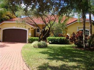 1001 NW 93rd Ter, Plantation, FL 33322