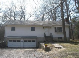 142 Stadley Rough Rd, Danbury, CT 06811