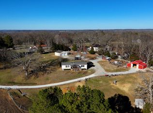 4401 Southside Rd, Southside, TN 37171