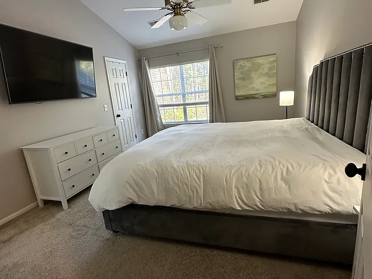 545 Pritchards Point Dr — Photo 16