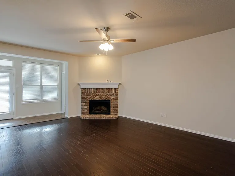 1512 Cockatiel Dr — Photo 26