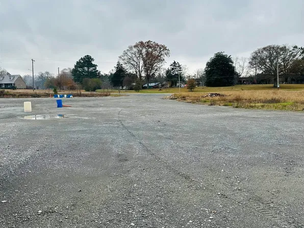 Morgan St, Moulton, AL 35650