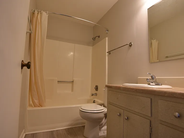 7767 Brams Hill Dr — Photo 21