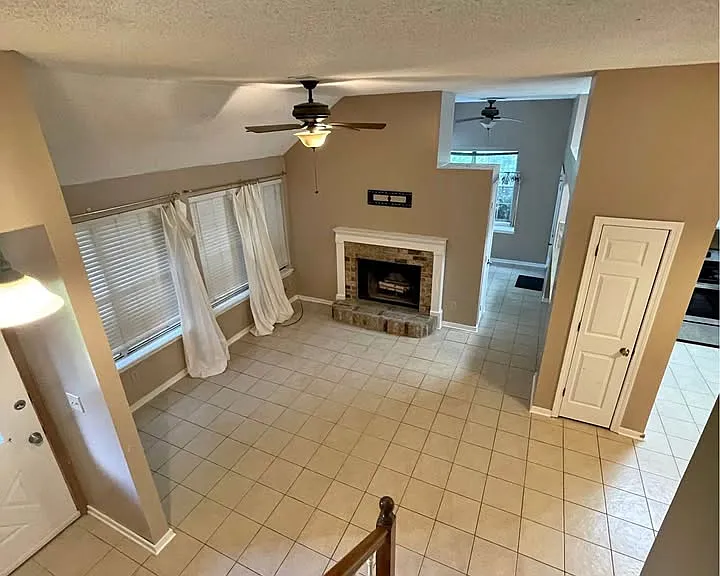116 Lofty Pine Ln — Photo 1