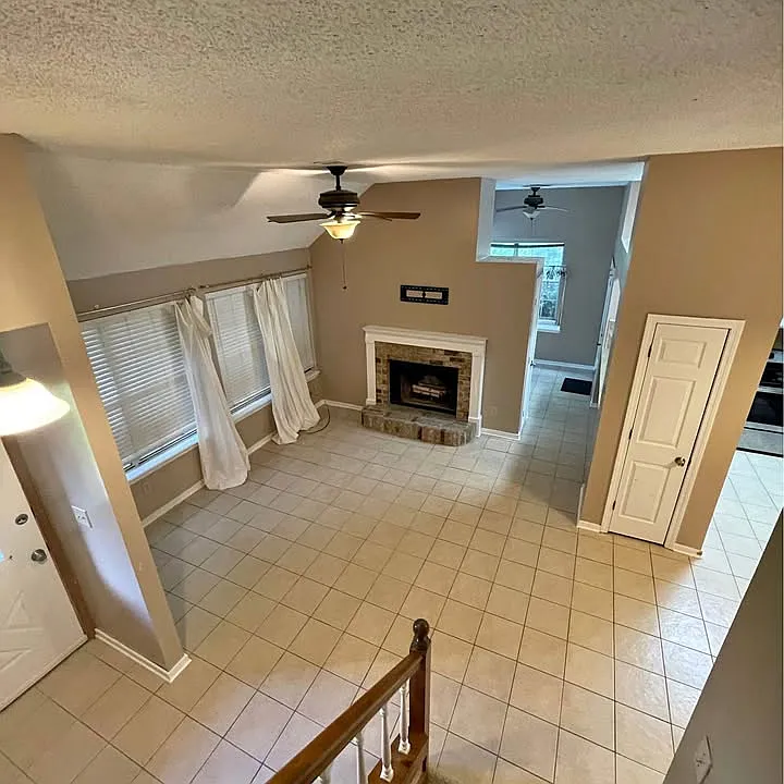 116 Lofty Pine Ln