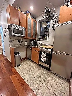 4th image of 236 W 16th St #4W