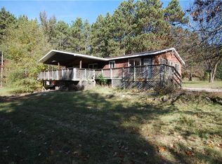 1126 Rifle Range Rd, River Falls, WI 54022