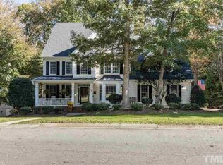 301 Sunset Grove Dr, Holly Springs, NC 27540