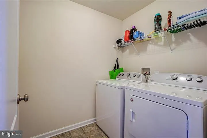 8482 Hedwig Ln — Photo 12