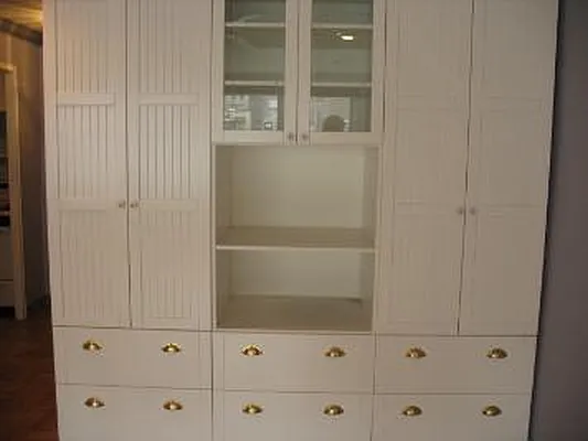 Sold by Corcoran | media 17