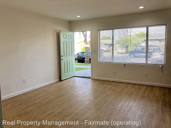 2nd image of 1174 Del Valle Ave