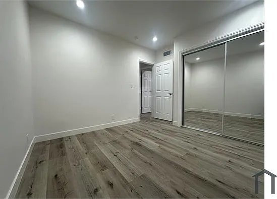1036 W 98th St #3 — Photo 4