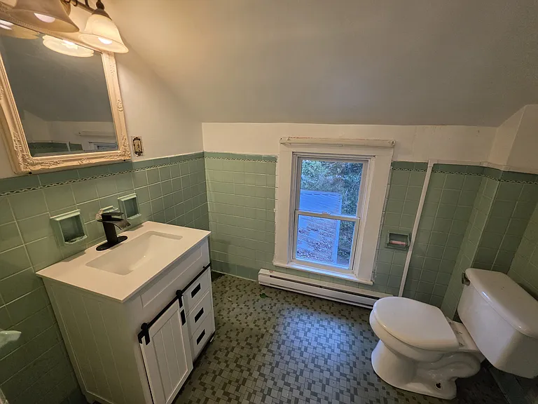 196 Palmer Ave — Photo 4