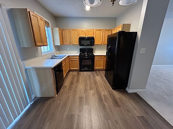 Kitchen and breakfast nook