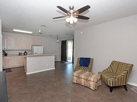 5th image of 804 Bellshire Dr