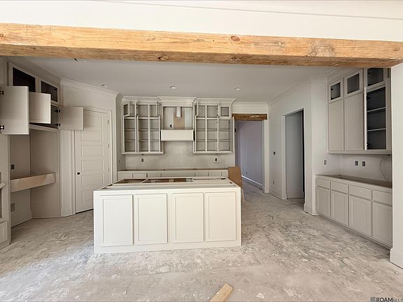 2nd image of 8643 Greenbrier Cove Rd