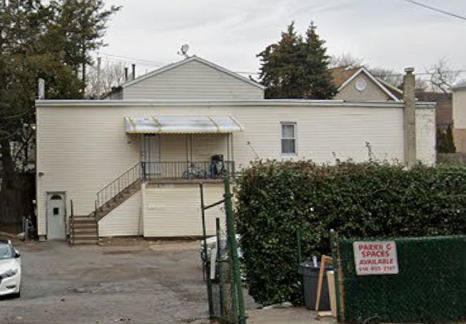 1st image of 420 N Terrace Ave Floor 1