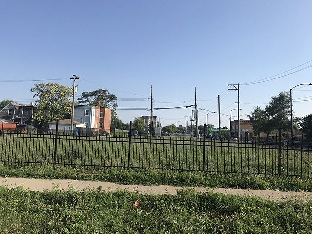 2nd image of 4359 W Gladys Ave