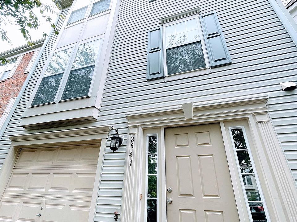 1st image of 2547 Thorncroft Pl