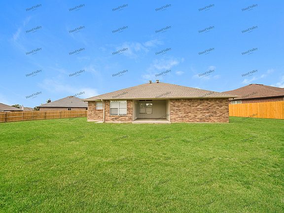 3rd image of 8909 Woodbend Dr
