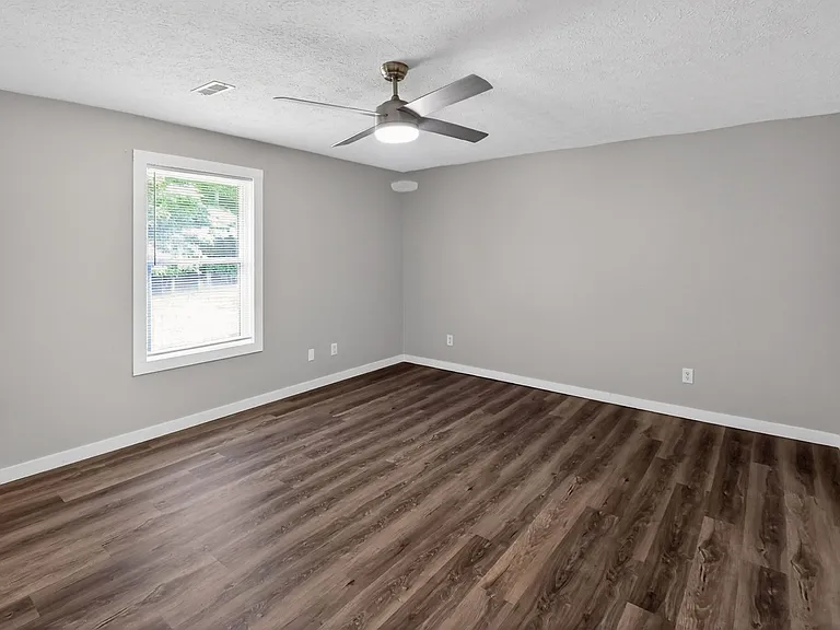 78 Misty Dr — Photo 15