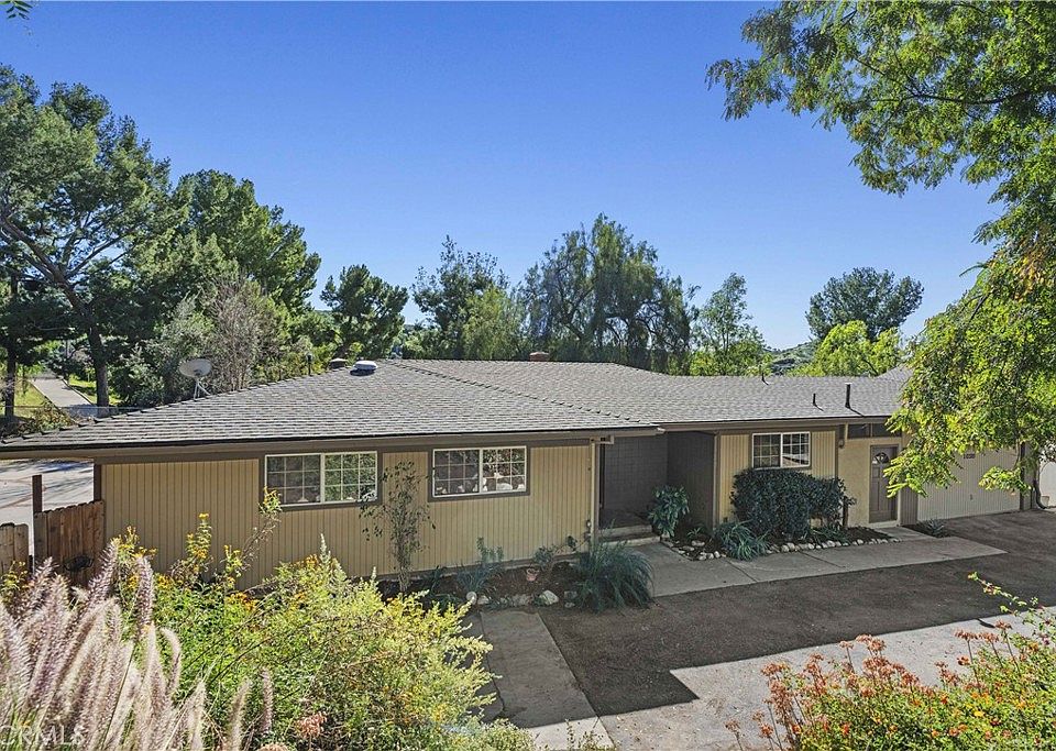 1st image of 10320 Valley Glow Dr