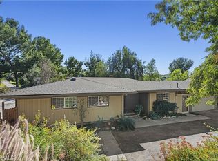 10320 Valley Glow Dr, Sunland, CA 91040