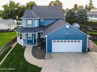 635 Westwind Dr, Zillah, WA