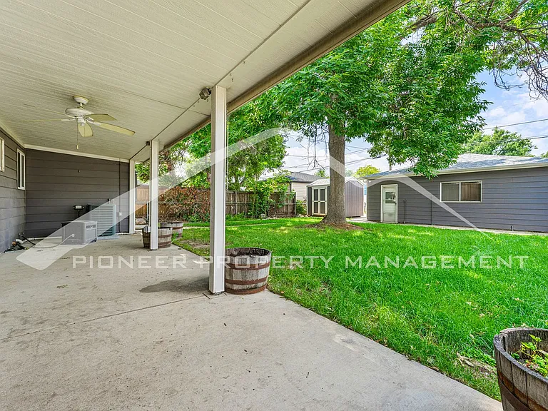 5095 Clay St — Photo 15