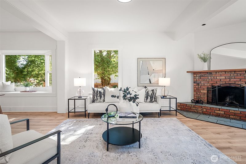 4th image of 2109 Virginia Avenue