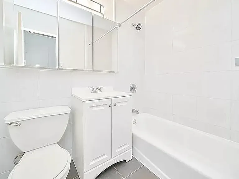 31 E 31st St #5F — Photo 3