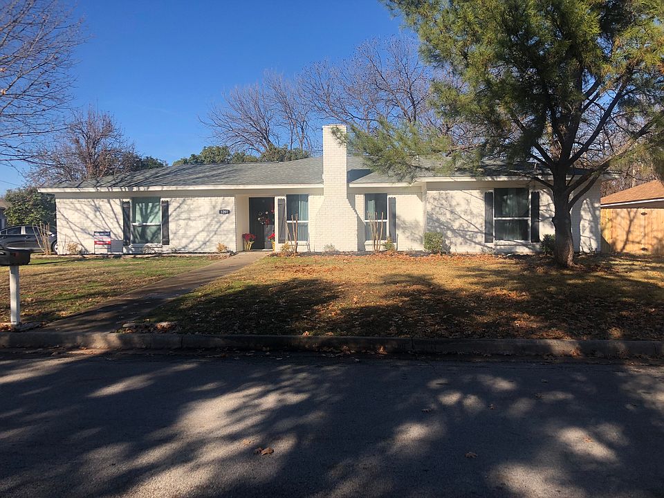 1st image of 1201 Dogwood Dr