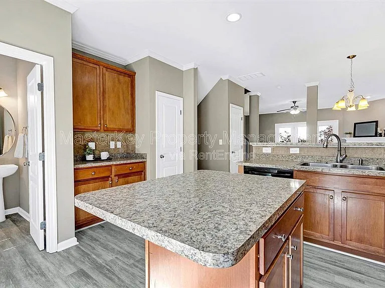 316 Kinellan Ln — Photo 6