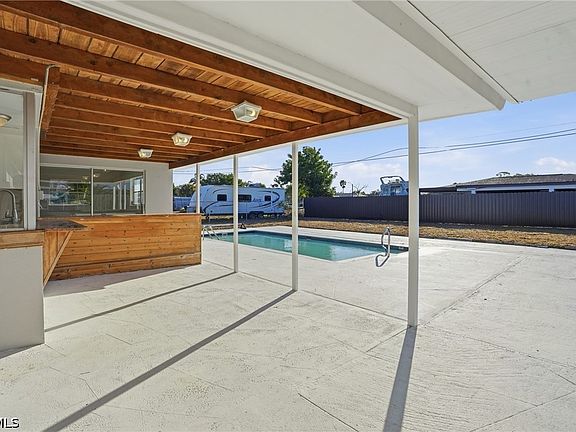 3rd image of 312 Hollywood St