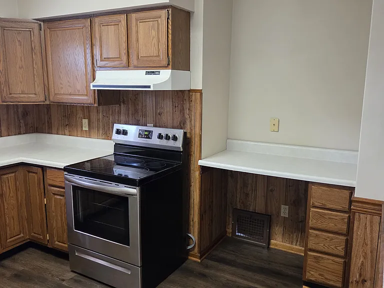 2834 Winsted Dr #UP — Photo 9