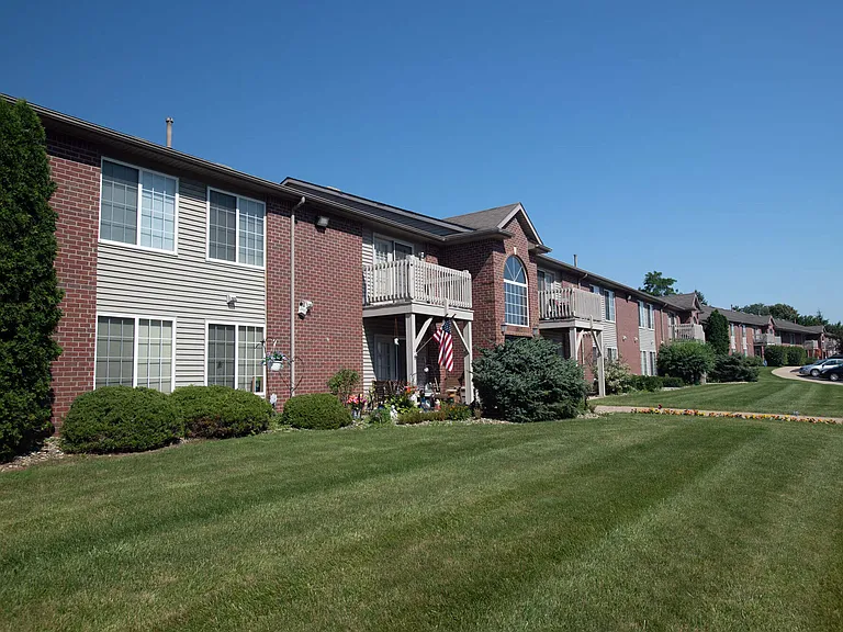 Springbrook Meadows Apartments — Photo 22