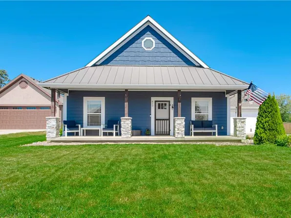 412 Evening Star Dr, Kearney, MO 64060