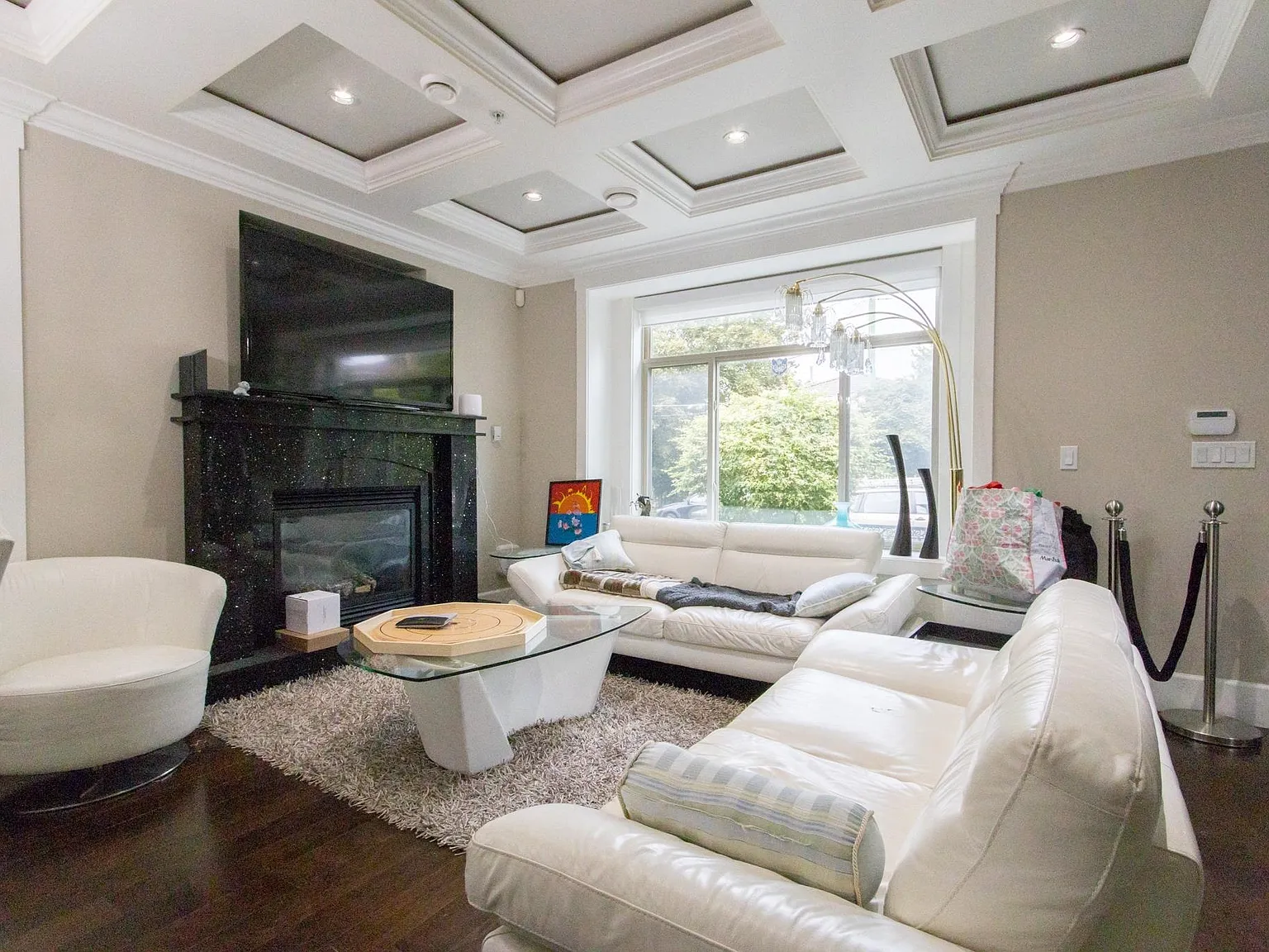4 bed, 1500 sqft, $4,500 — Photo 2