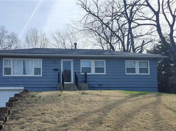 151 Cornell Ave, Bonner Springs, KS 66012