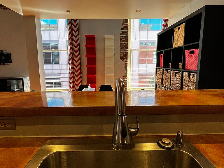 50 Gayoso Ave #403 — Photo 7