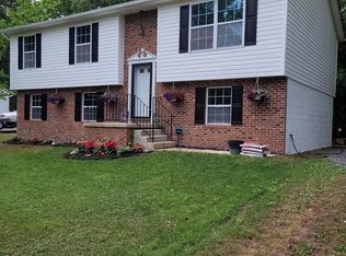 26097 Hills Dr, Mechanicsville, MD 20659