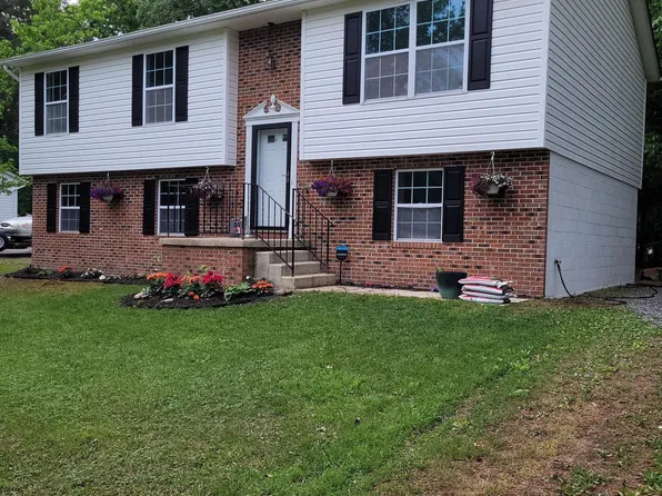 26097 Hills Dr, Mechanicsville, MD 20659