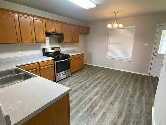 3rd image of 14700 Deaf Smith Blvd