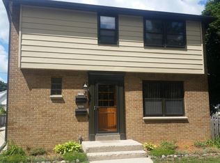 2709 S 70th St, Milwaukee, WI 53219