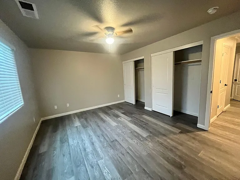 4106 W Prospect Ave — Photo 18