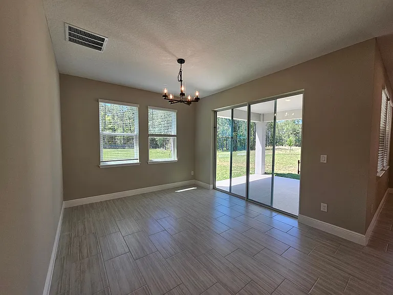 340 Birkdale Dr — Photo 5