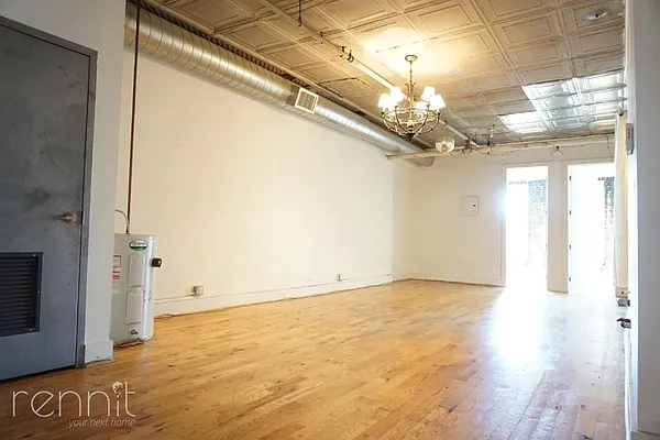 Rented by Rennit Inc. | media 35